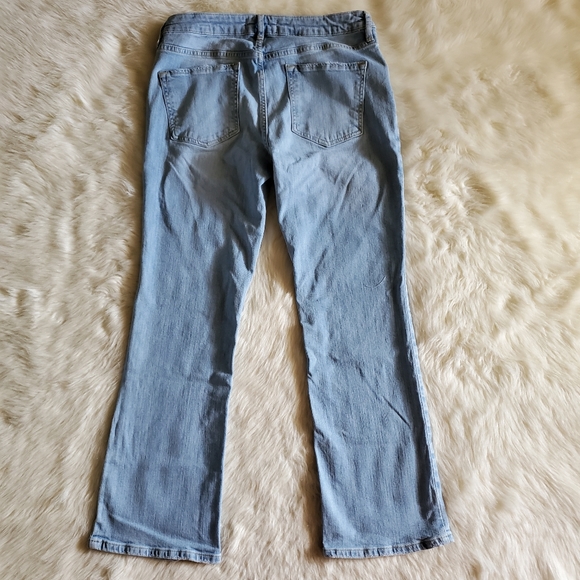 Free People Liv Crop Flare Jeans in Etna Blue Size 30 - Picture 7 of 14